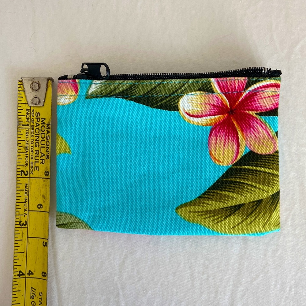 New! Hawaiian earrings, bracelet, and small pouch 🌺 - Picture 6 of 7